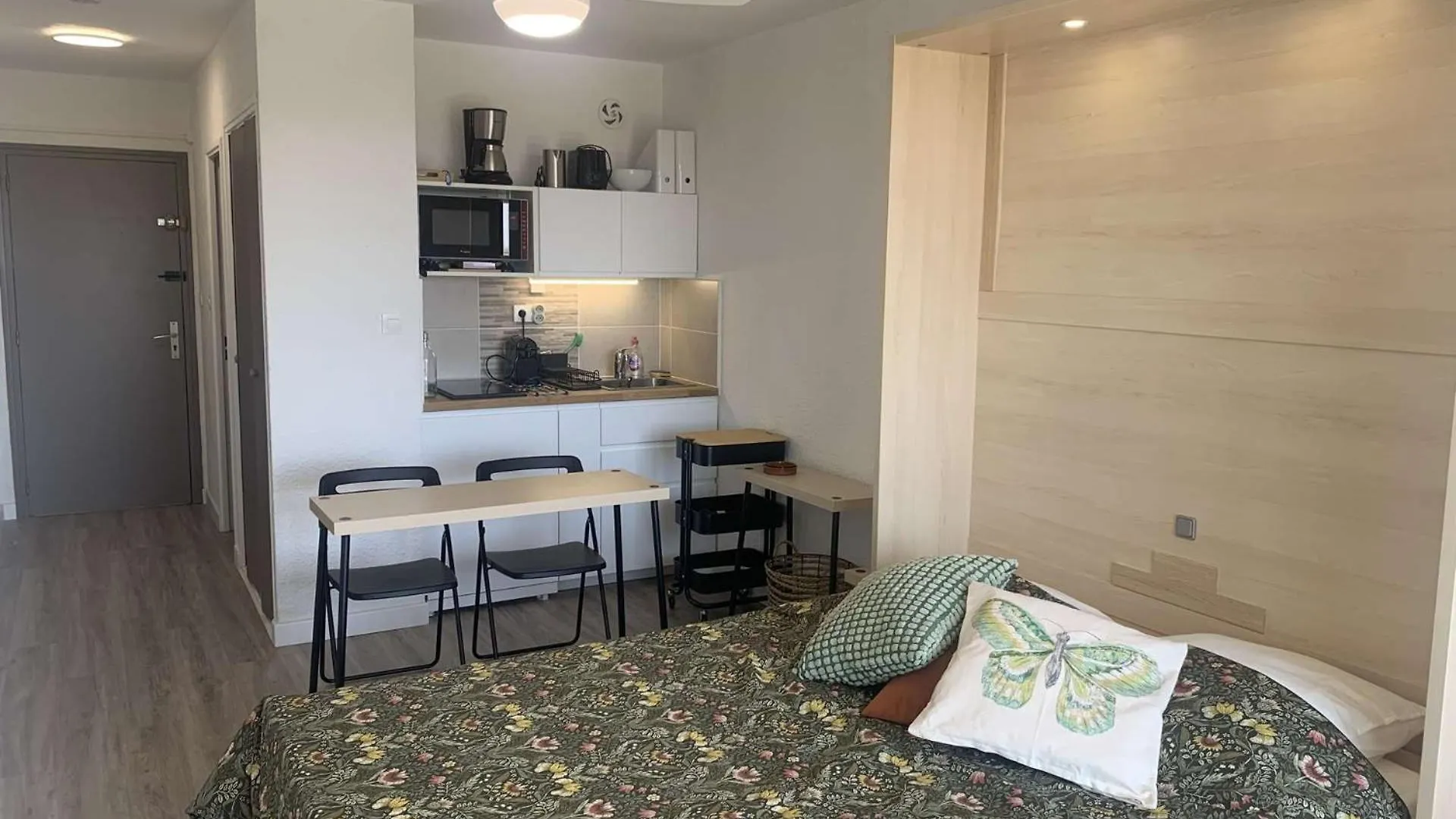 Studio Refait A Neuf, Vue Mer, Proche Des Plages Et Des Commerces... Saint-Mandrier-sur-Mer France